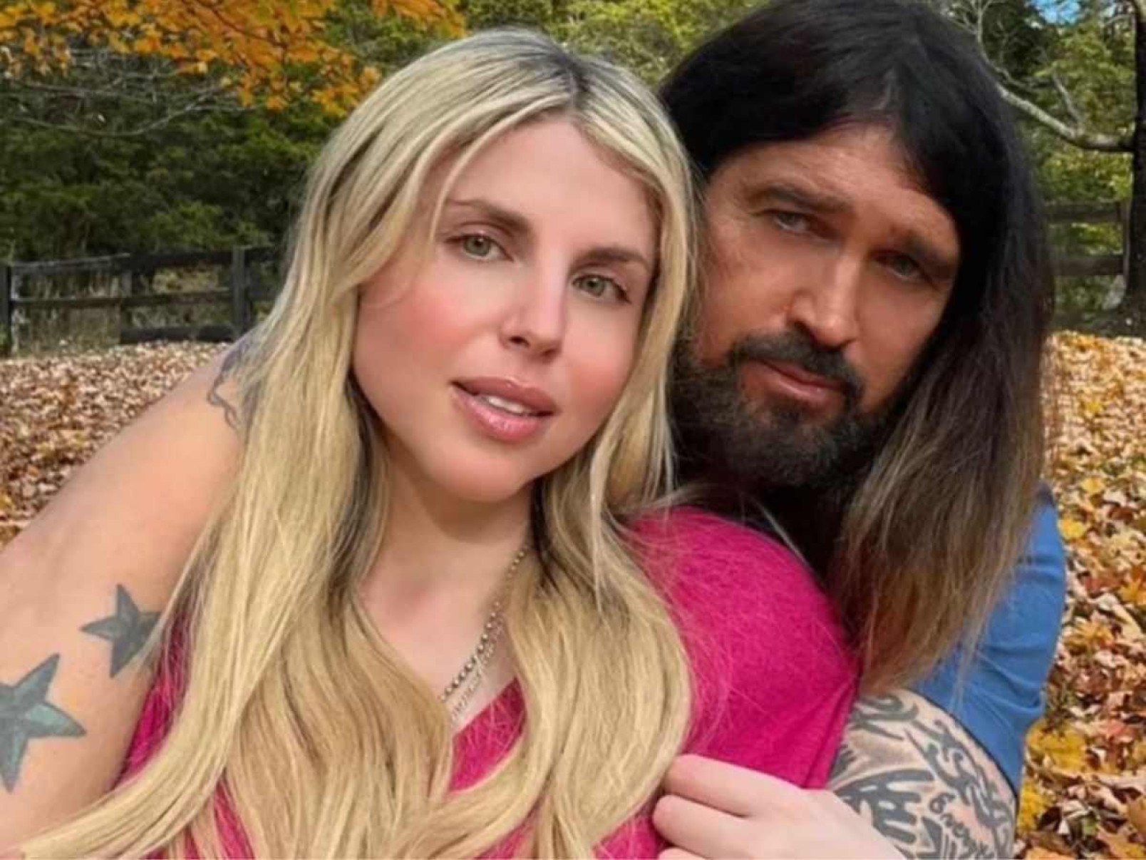 Billy Ray Cyrus xinga a ex-mulher em áudio vazado e revolta fãs