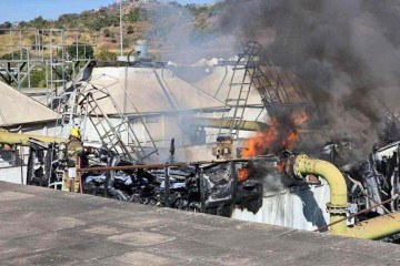 Veja imagens do incêndio que atingiu a Cidade Administrativa - CBMMG/Divulgação