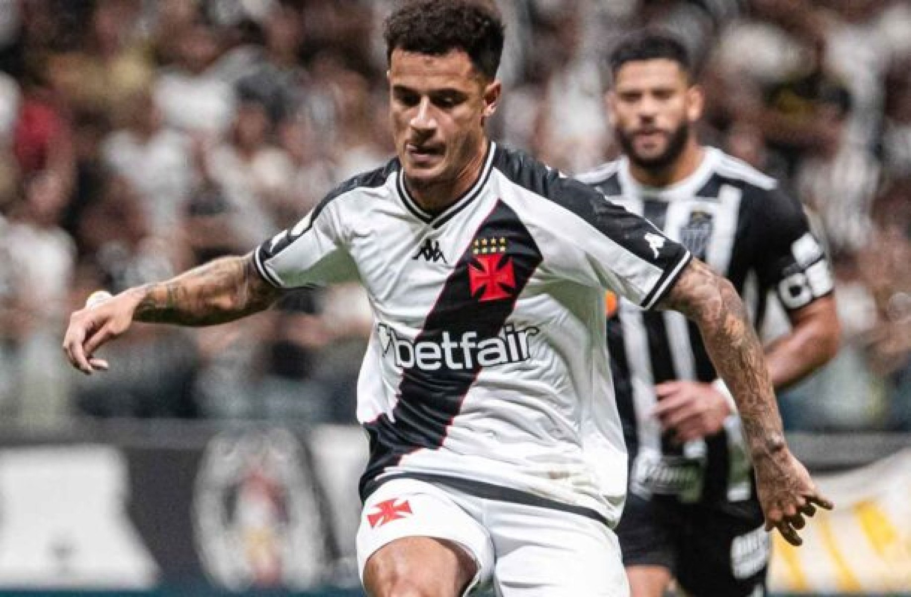 Vasco deve ter Coutinho como titular contra o Grêmio; Adson fora