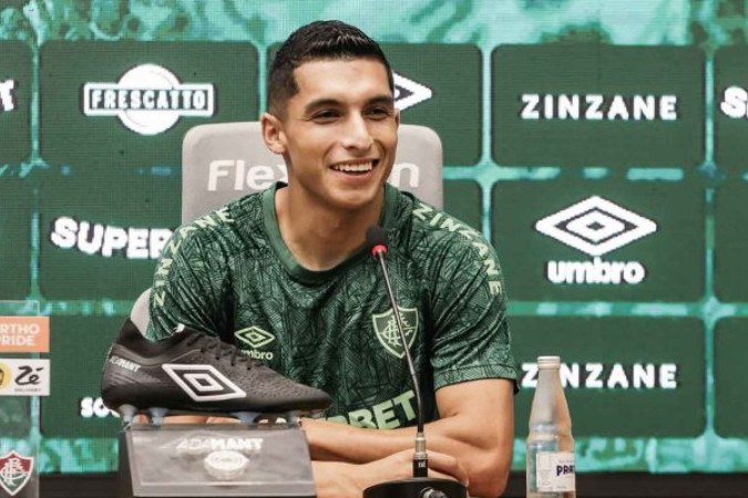 Kevin Serna afirma estar muito feliz com a oportunidade jogar pelo Fluminense -  (crédito: - Foto: Lucas Merçon/Fluminense)