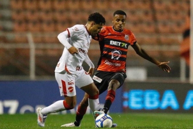 Equipes ficaram no empate na abertura da rodada de número 18 da Série B -  (crédito: Miguel Schincariol / Ituano)