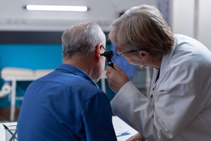 O maior salário será o das vagas de médicos neurocirurgiões e cardiologistas. Esses profissionais ganharão R$ 15.292,32 - (crédito: Reprodução Frteepik/ Dragoscondrea) O maior salário será o das vagas de médicos neurocirurgiões e cardiologistas. Esses profissionais ganharão R$ 15.292,32 - (crédito: Reprodução Frteepik/ Dragoscondrea)