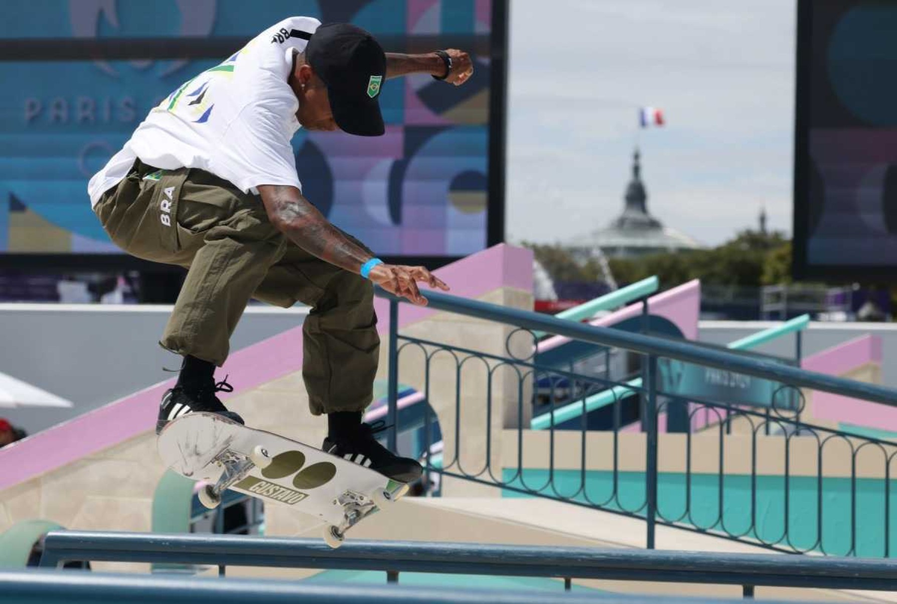 Chuva em Paris provoca adiamento da primeira prova do skate street