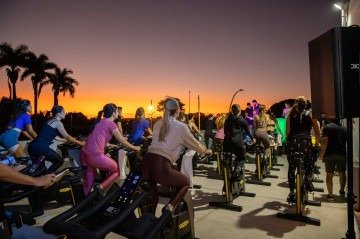 HitHaus: espaço fitness inaugura rooftop para aulas com vista  - 