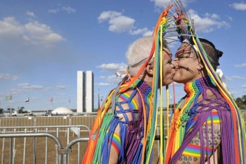  28/07/2024. Crédito: Minervino Júnior/CB/D.A Press. Brasil.  Brasilia - DF. Parada LGBTQ na Esplanada dos Ministérios.