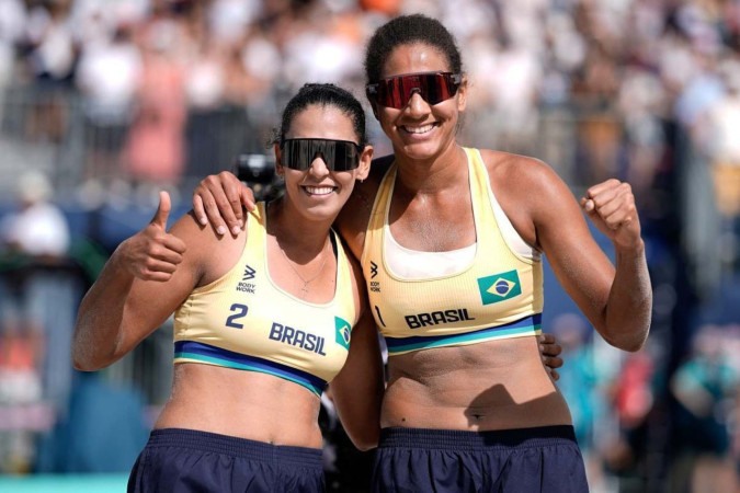 Ana Patrícia e Duda mostraram concentração e respeito para superar a dupla egípcia -  (crédito: Alexandre Loureiro/COB)