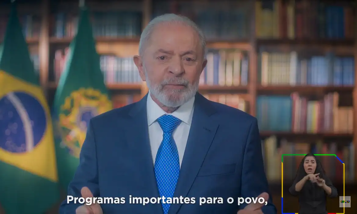 "Mundo voltou a acreditar no Brasil", diz Lula em pronunciamento -  (crédito: EBC)