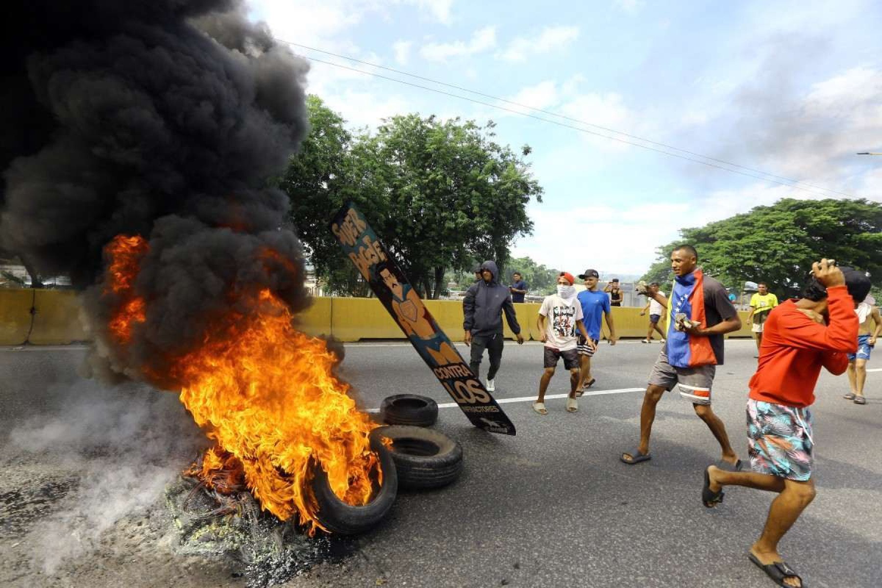 Protestos contra a vitória de Maduro na Venezuela