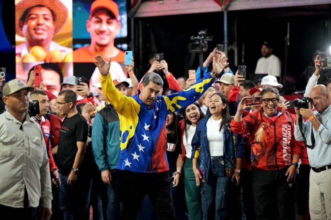 Nicolás Maduro obteve 51,2% dos votos -  (crédito: YURI CORTEZ / AFP)