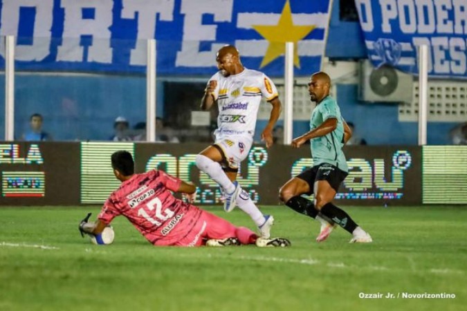 Time paulista chega ao segundo lugar da Série B e briga por acesso -  (crédito: Foto: Ozzair Jr/Novorizontino)