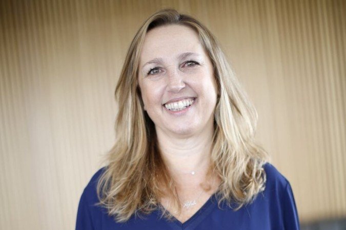 Andrea Ziravello, Country Leader de Thomson Reuters, destaca que a IA no trabalho melhora o desempenho e traz ganhos financeiros