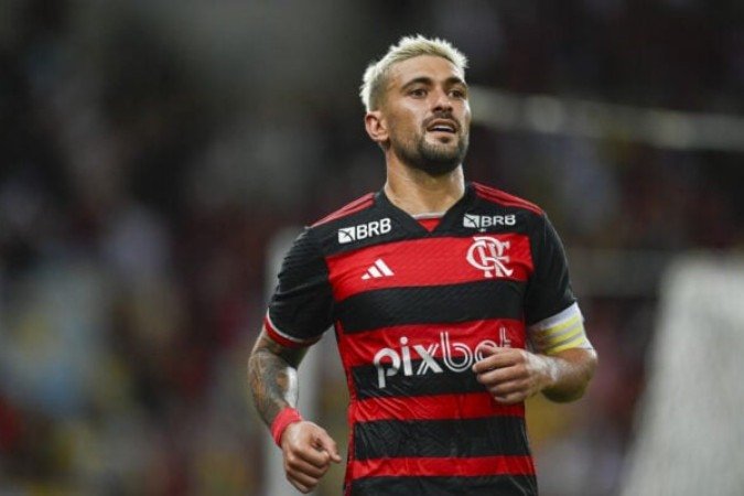 De Arrascaeta participa de todos gols do Flamengo desde retorno da Copa América -  (crédito: Foto: Marcelo Cortes/CRF)