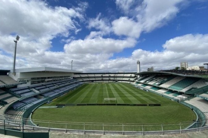 Couto Pereira deve ser o palco de Grêmio e Corinthians pela Copa do Brasil -  (crédito: Foto: Divulgação / Coritiba FC)