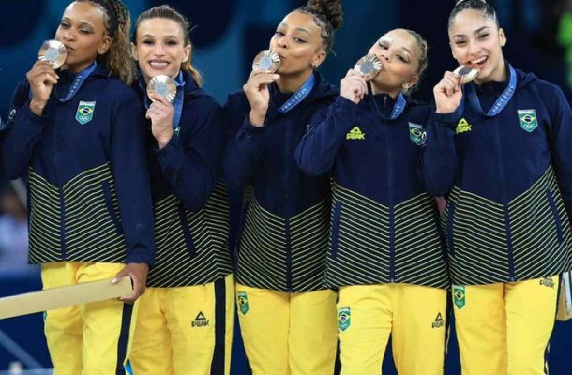 Brasil nos Jogos Olímpicos: medalha da ginástica e vôlei de praia feminino são os destaques do dia