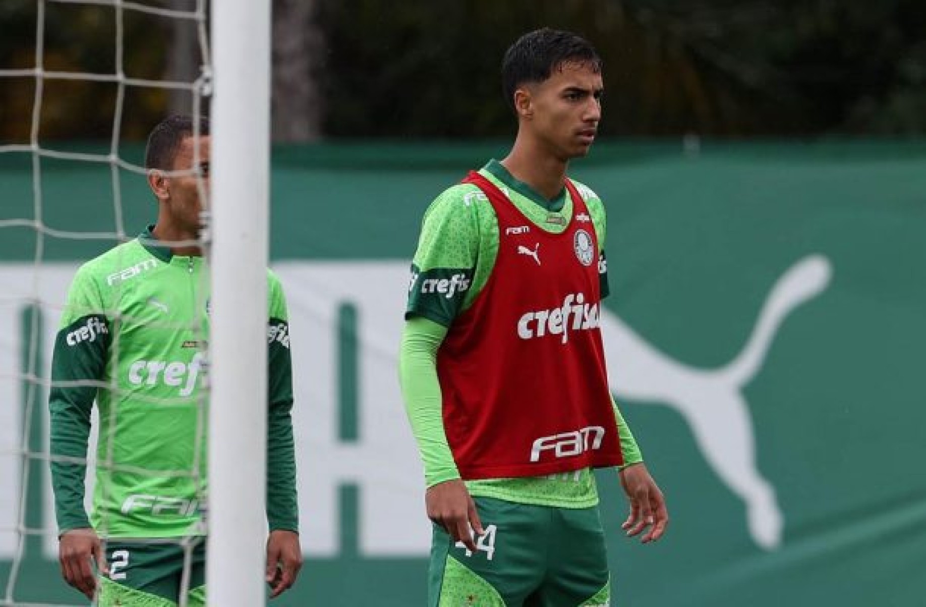 Vitor Reis projeta duelo contra o Flamengo: ‘Jogo diferente’