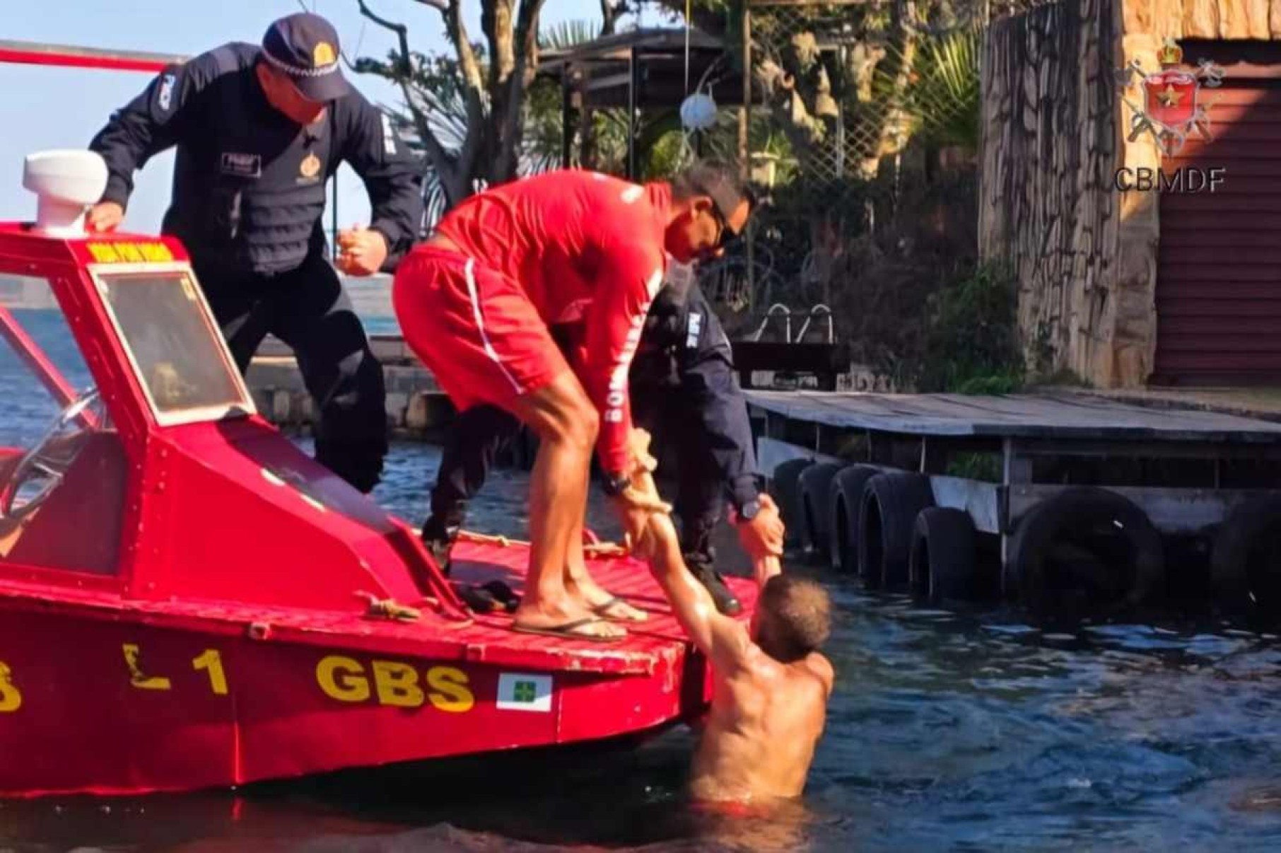 Homem é capturado no Lago Paranoá após suspeita de invasão a residência 