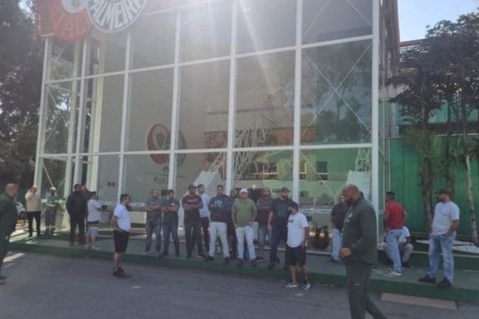 Organizada do Palmeiras protesta na Academia de Futebol -  (crédito: Foto: Reprodução)