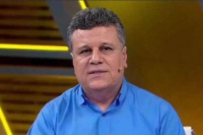 Téo José será o narrador dos jogos da Europa League na Band - (crédito: Foto: Reprodução) Téo José será o narrador dos jogos da Europa League na Band - (crédito: Foto: Reprodução)
