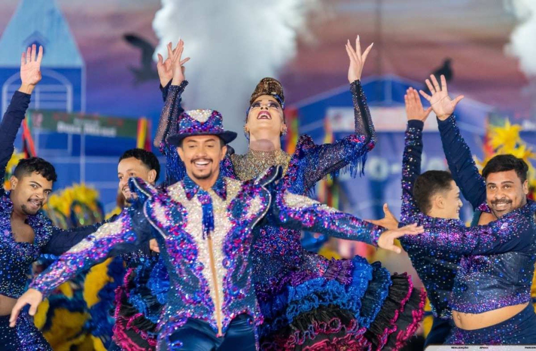 Junina Lumiar, terceira colocada no Concurso Nacional da Confebraq de 2024. Concurso Nacional da Conferederação Nacional de Entidades Juninas (Confebraq) consagra a quadrilha Arroxa o Nó como Campeã do Brasil de 2024.