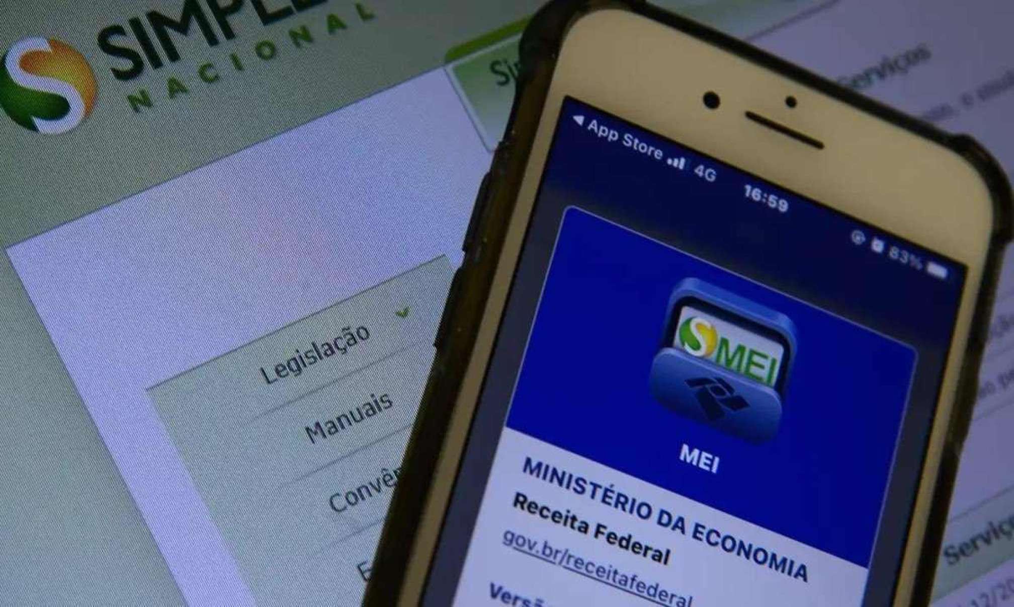 Mais de 1 milhão de MEIs correm risco de sair do Simples Nacional