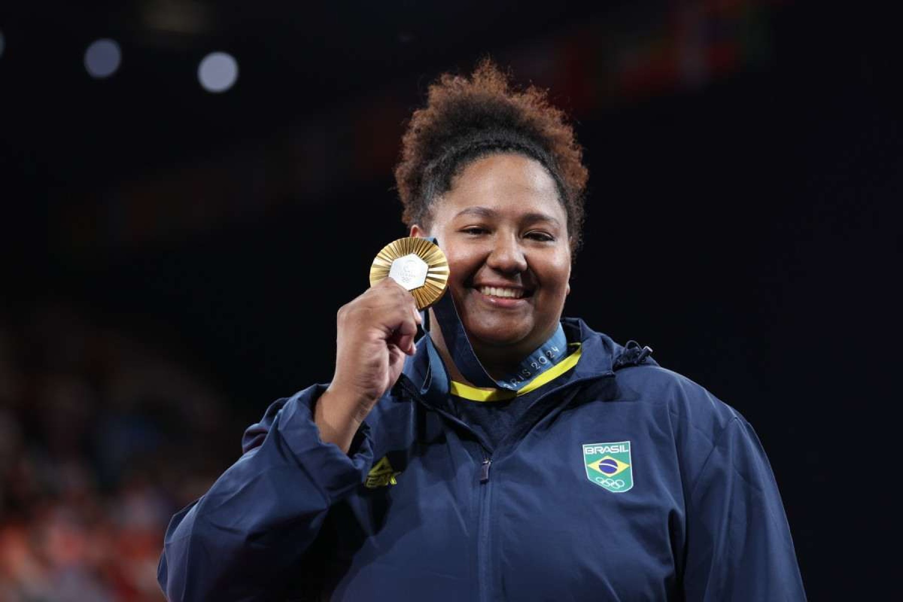 Saiba quanto a judoca Bia Souza vai receber pelo ouro olímpico