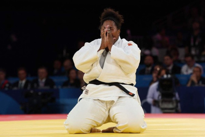 A Judoca Beatriz Souza conquistou o primeiro ouro para o Brasil nas Olimpiadas de Paris 2024  -  (crédito: Jack GUEZ / AFP)