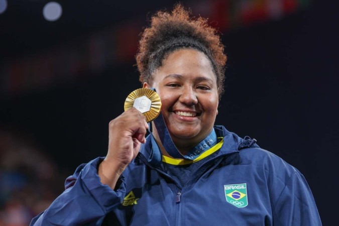 Beatriz Souza ostenta medalha de ouro após vitória no judô -  (crédito: Abelardo Mendes/ CB / DAPress)