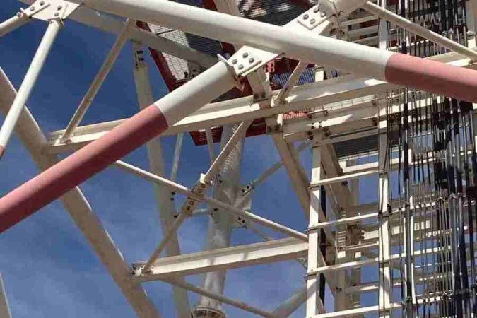 Câmeras de ampla visão na Torre de TV Digital detectam focos