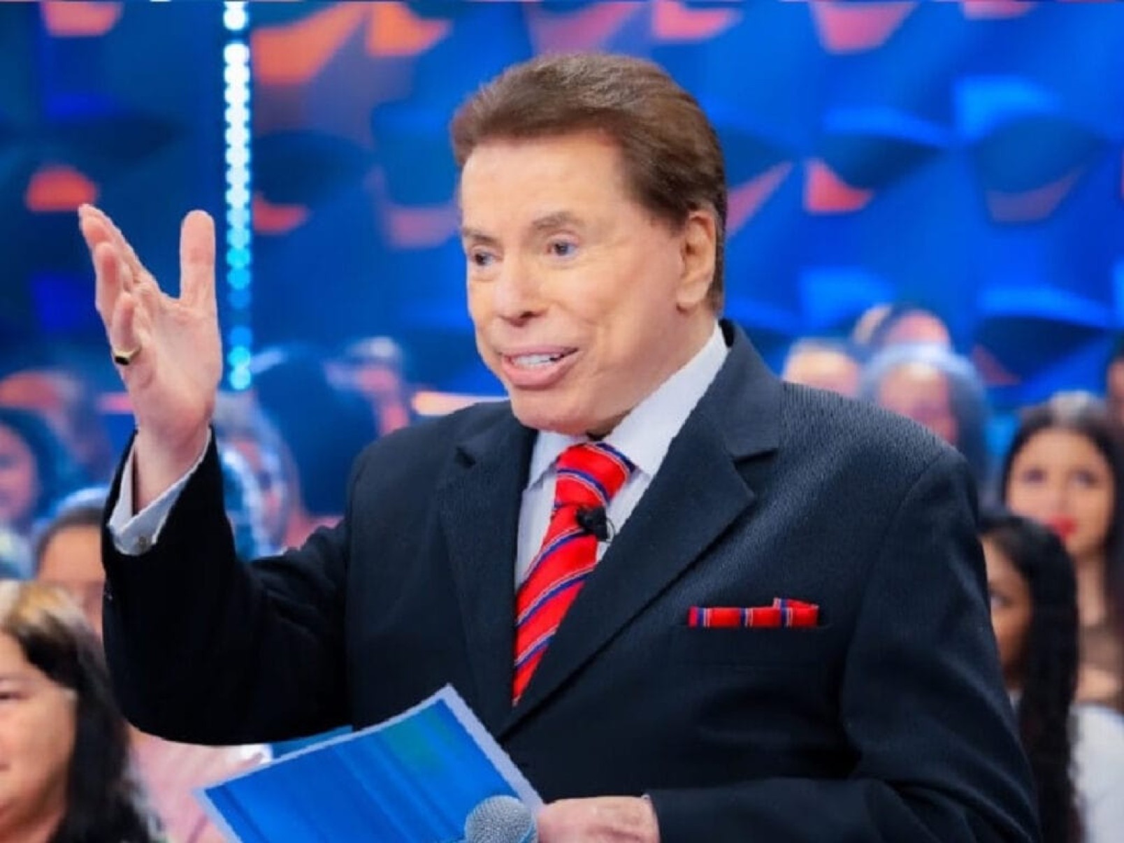 Morre Silvio Santos, ícone da TV brasileira, aos 93 anos de idade 