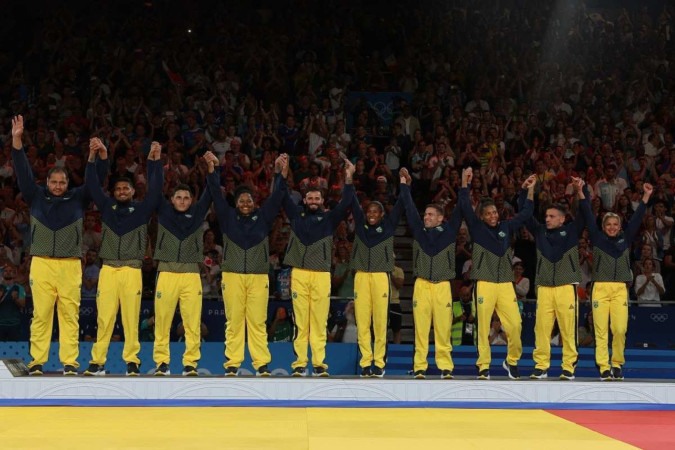 A medalha foi definida na luta de desempate com Rafaela Silva lutando uma segunda vez e fazendo um ippon logo no começo do golden score -  (crédito: Jack GUEZ / AFP)