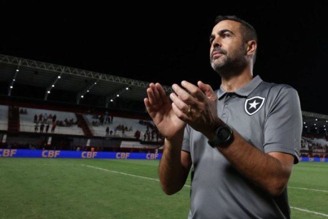 Artur Jorge comemora vitória do Botafogo  -  (crédito: Foto: Vitor Silva/Botafogo)