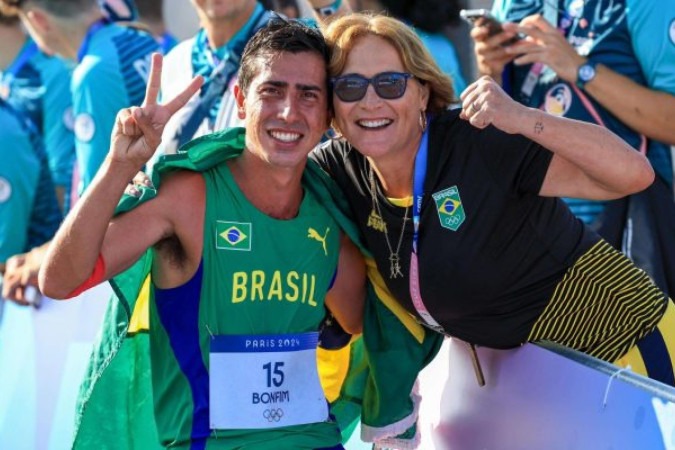 Caio Bonfim tem a mãe, que já foi atleta do Vasco, como técnica -  -  (crédito: Foto: Reprodução/Redes Sociais)