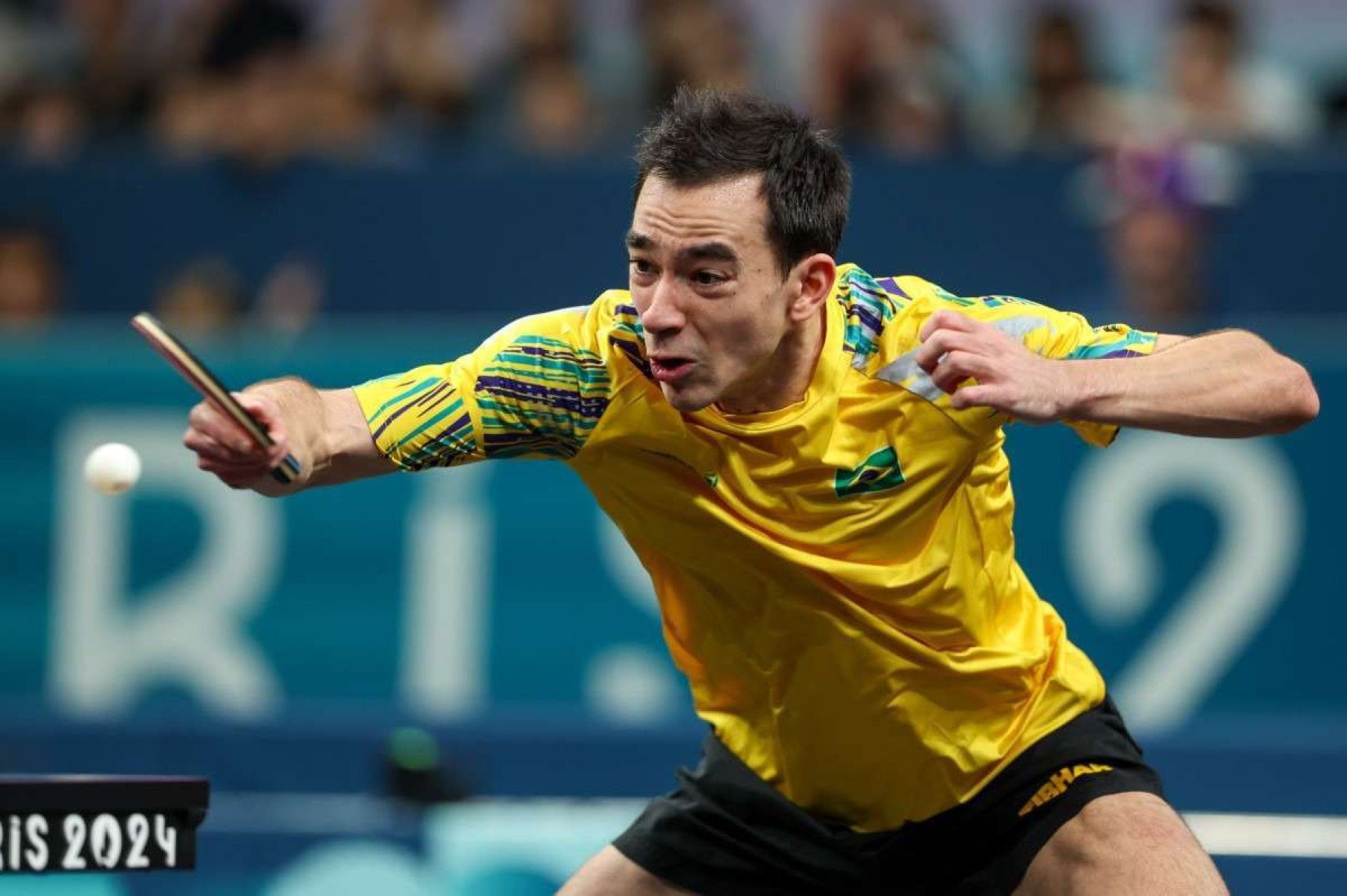 Hugo Calderano é derrotado por francês e perde bronze no tênis de mesa