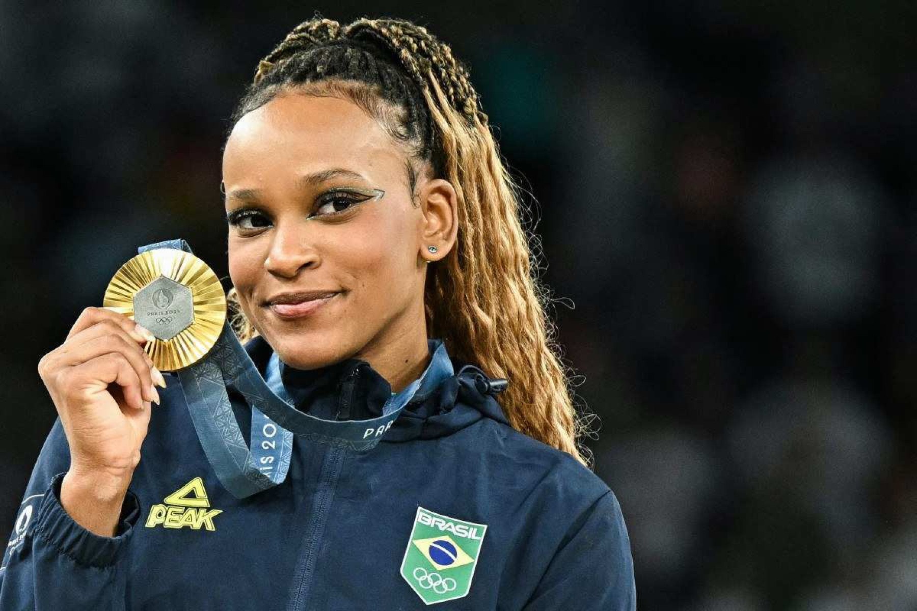 Rebeca Andrade conquista ouro na final de solo em Paris 2024