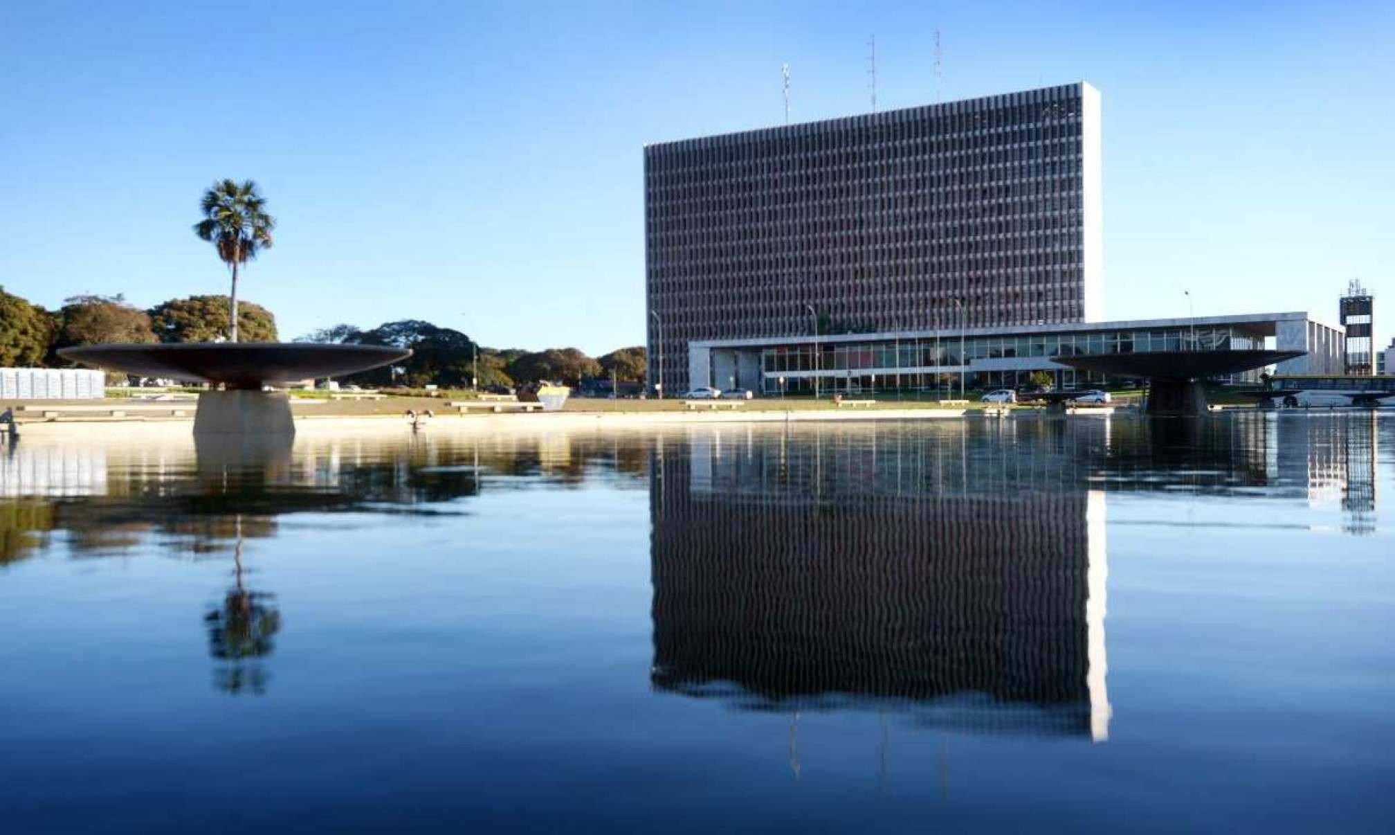 Abril terá 'feriadão' de cinco dias no DF Abril terá 'feriadão' de cinco dias no DF