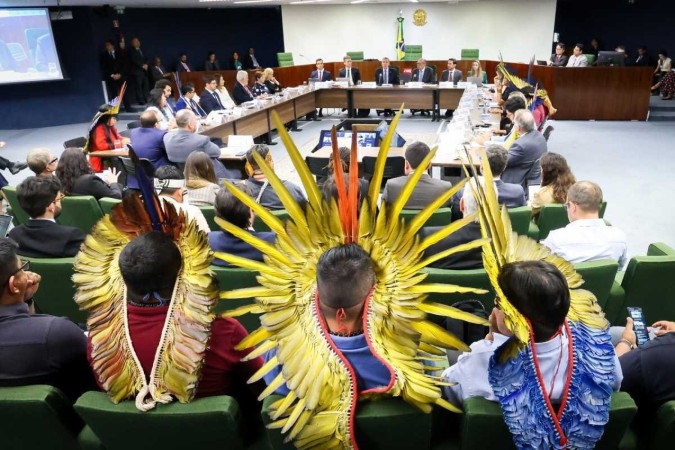 residente do STF, ministro Luís Roberto Barroso abre a primeira reunião da comissão especial de conciliação designada pelo ministro Gilmar Mendes para tratar das ações que envolvem o marco temporal para demarcação de terras indígenas. -  (crédito: Gustavo Moreno/STF)