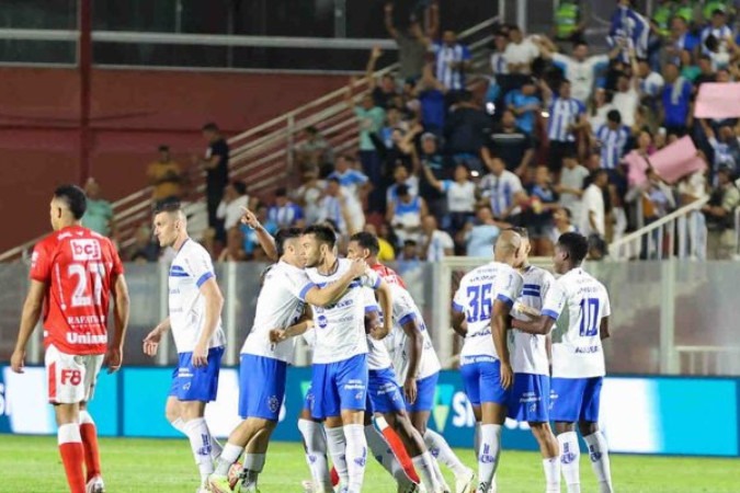 Paysandu surpreende Vila Nova atuando como visitante -  (crédito: Foto: Jorge Luís Totti/Paysandu)