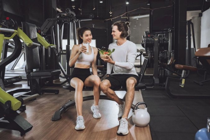 A alimentação antes e após o treino é importante para potencializar os resultados dos exercícios (Imagem: WUT.ANUNAI | Shutterstock) -  (crédito: EdiCase)