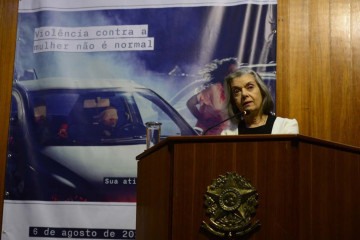 Única ministra na atual composição do STF, Cármen Lúcia costuma dizer que, quando uma mulher é agredida, 