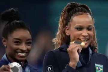 Simone Biles tentou descobrir série de Rebeca Andrade antes da disputa