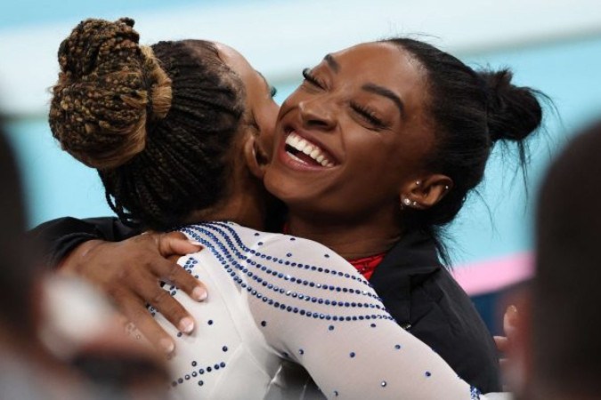 Rebeca Andrade supera faturamento de Simone Biles nos Jogos Olímpicos de Paris -  (crédito: Foto: PAUL ELLIS/AFP via Getty Images)