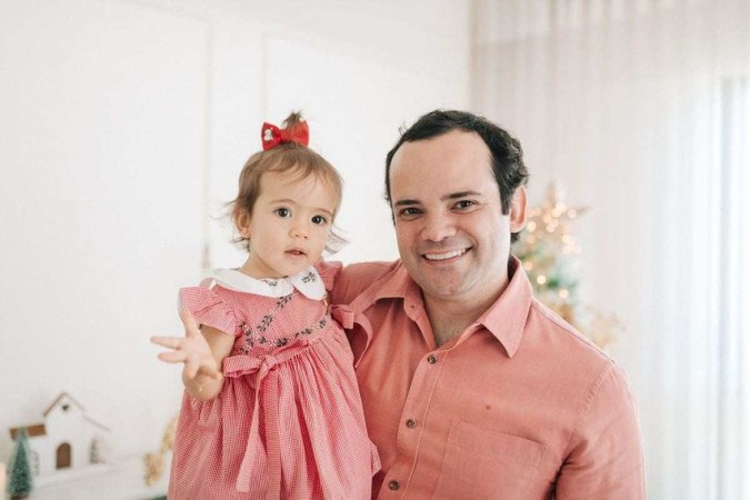 Após o nascimento da filha, Fabio Ferreira, 37 anos, teve de emendar a licença com as férias: 