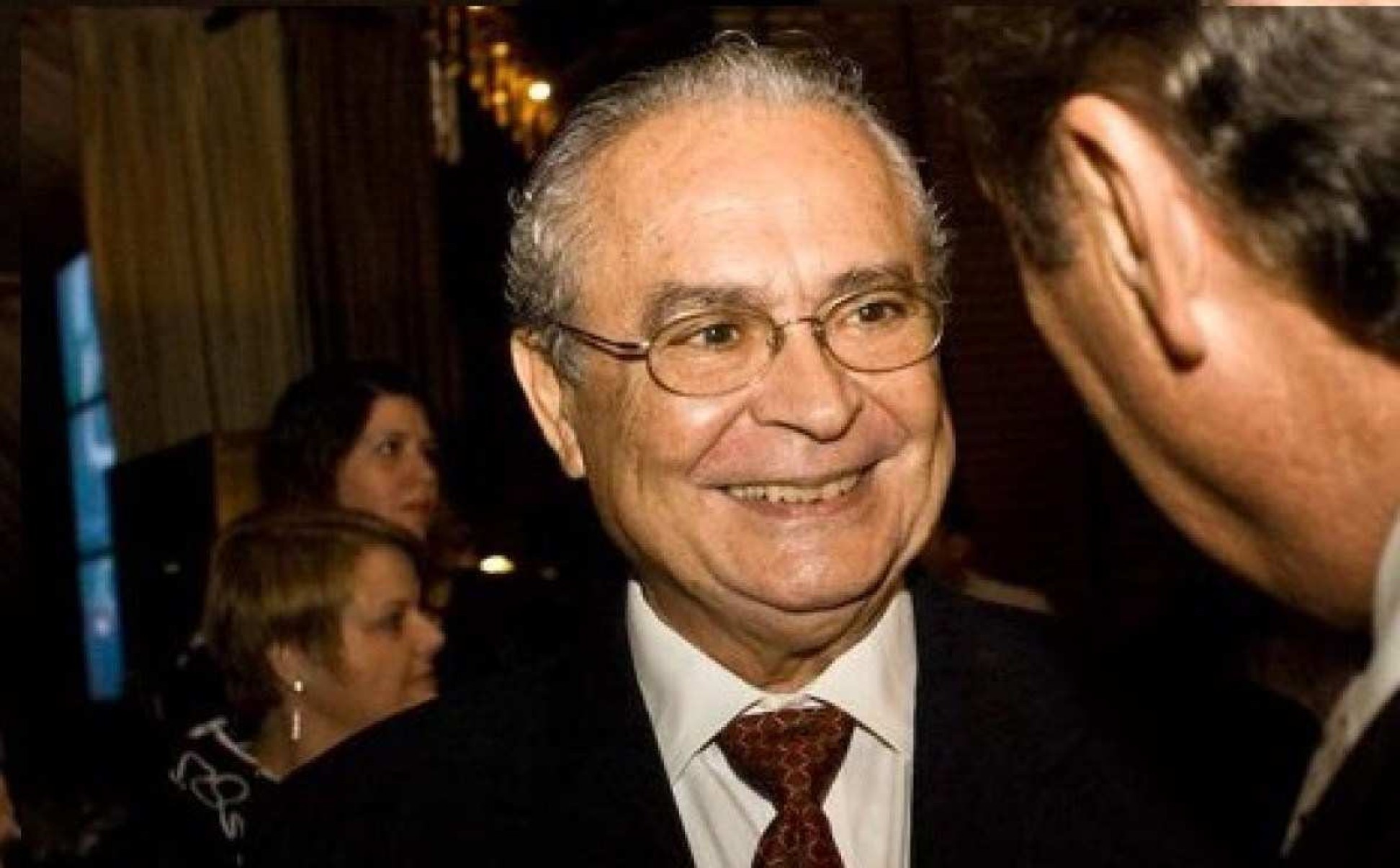 Morre Sinval de Itacarambi Leão, fundador da revista Imprensa, aos 81 anos