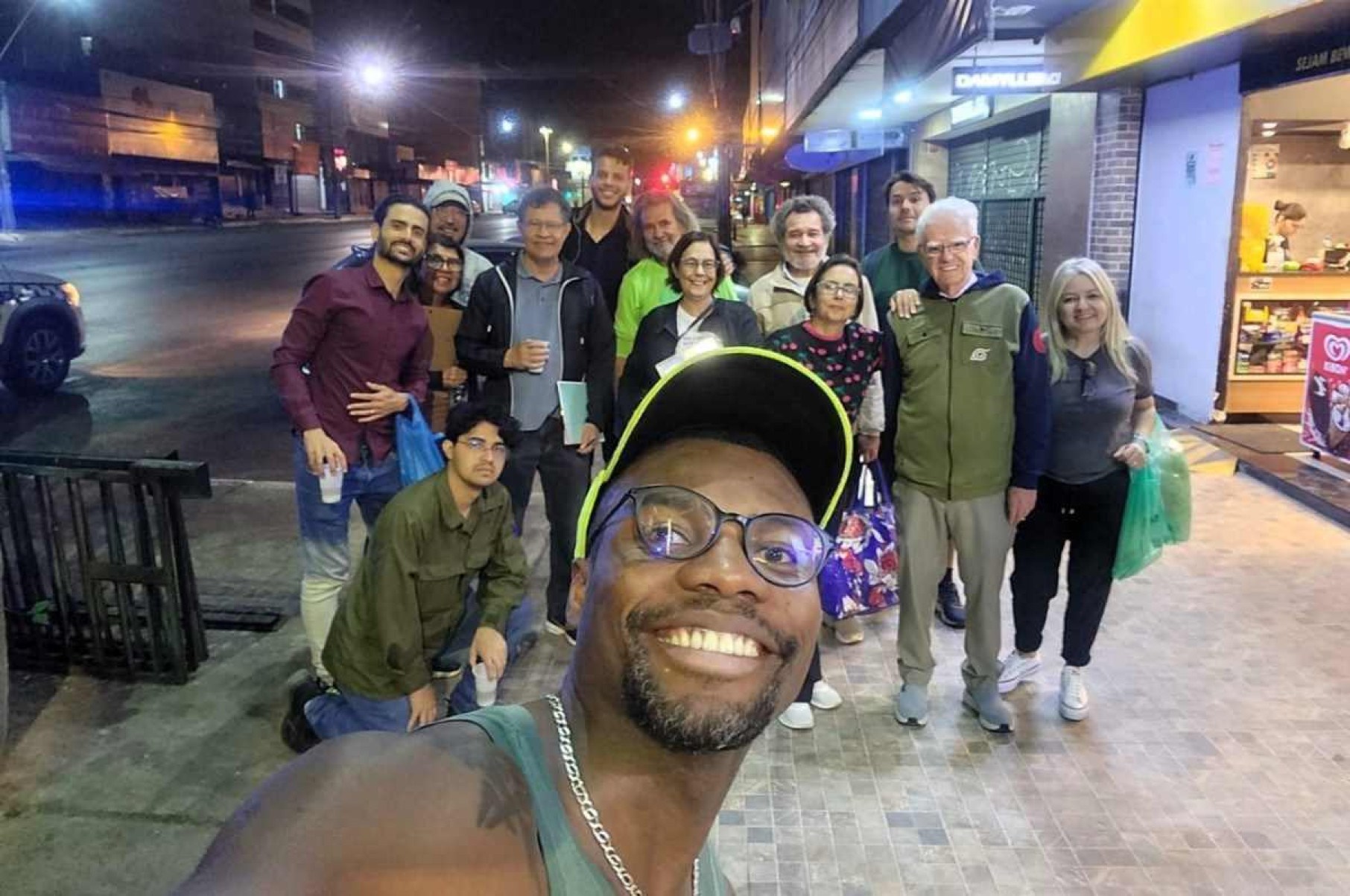 Taguatinga recebe caminhada noturna para celebrar Dia Mundial do Pedestre