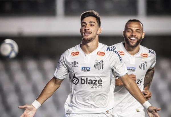 Foto: Raul Baretta/Santos