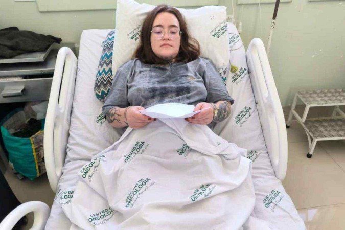 Brasileira com a pior dor do mundo deve concluir tratamento neste domingo