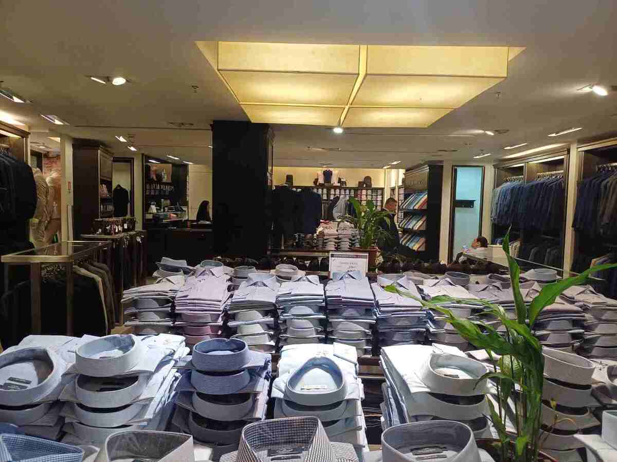 Dia dos Pais movimenta o comércio. 