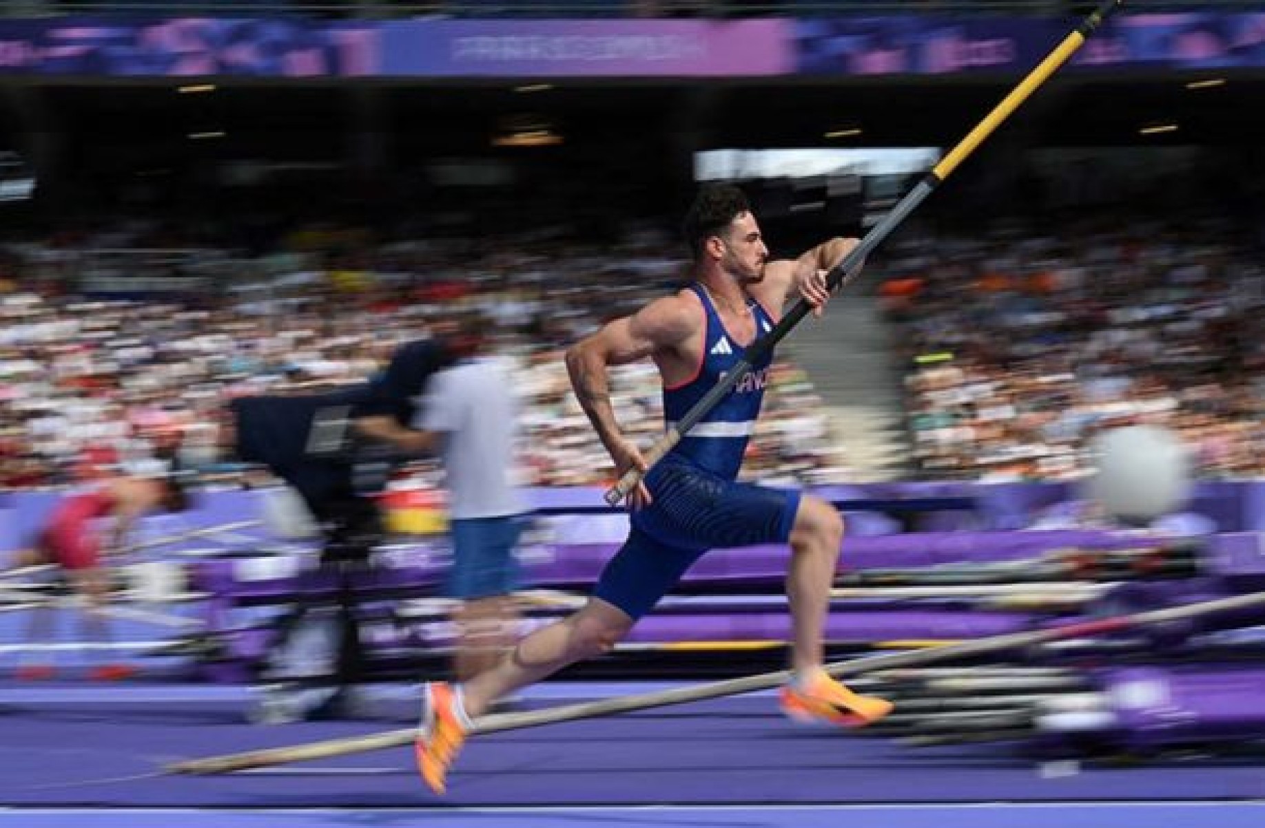 Olimpíada: atleta do salto com vara fala sobre sucesso do ‘dote’