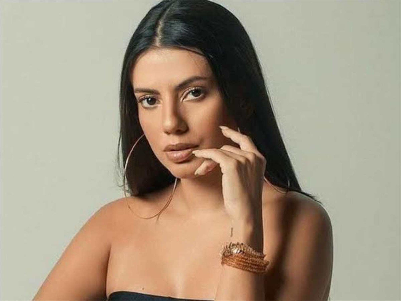 Fernanda Bande renova com a Globo após recorde de publicidades