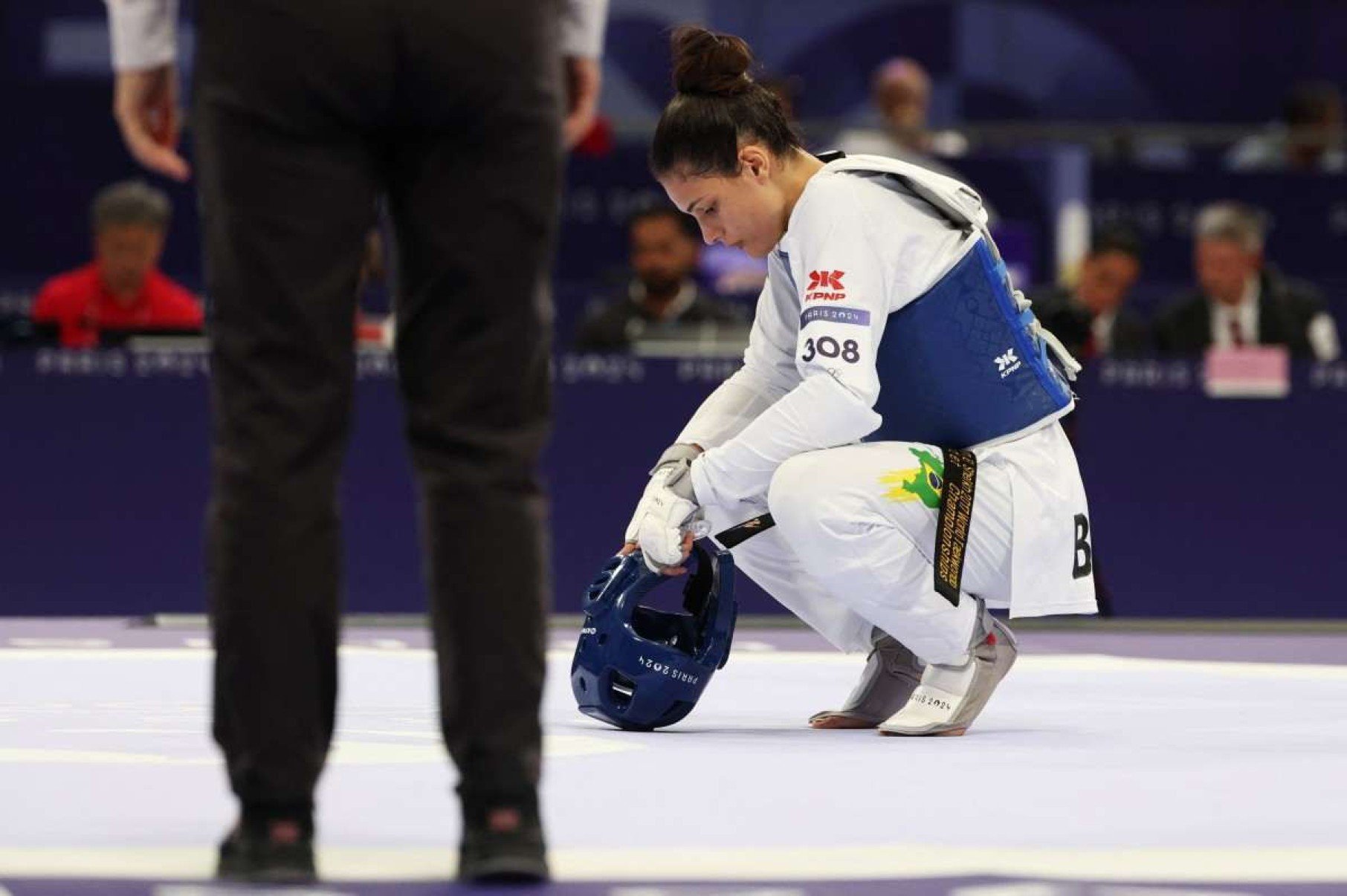 Maria Clara Pacheco cai para chinesa e é eliminada nas quartas do taekwondo